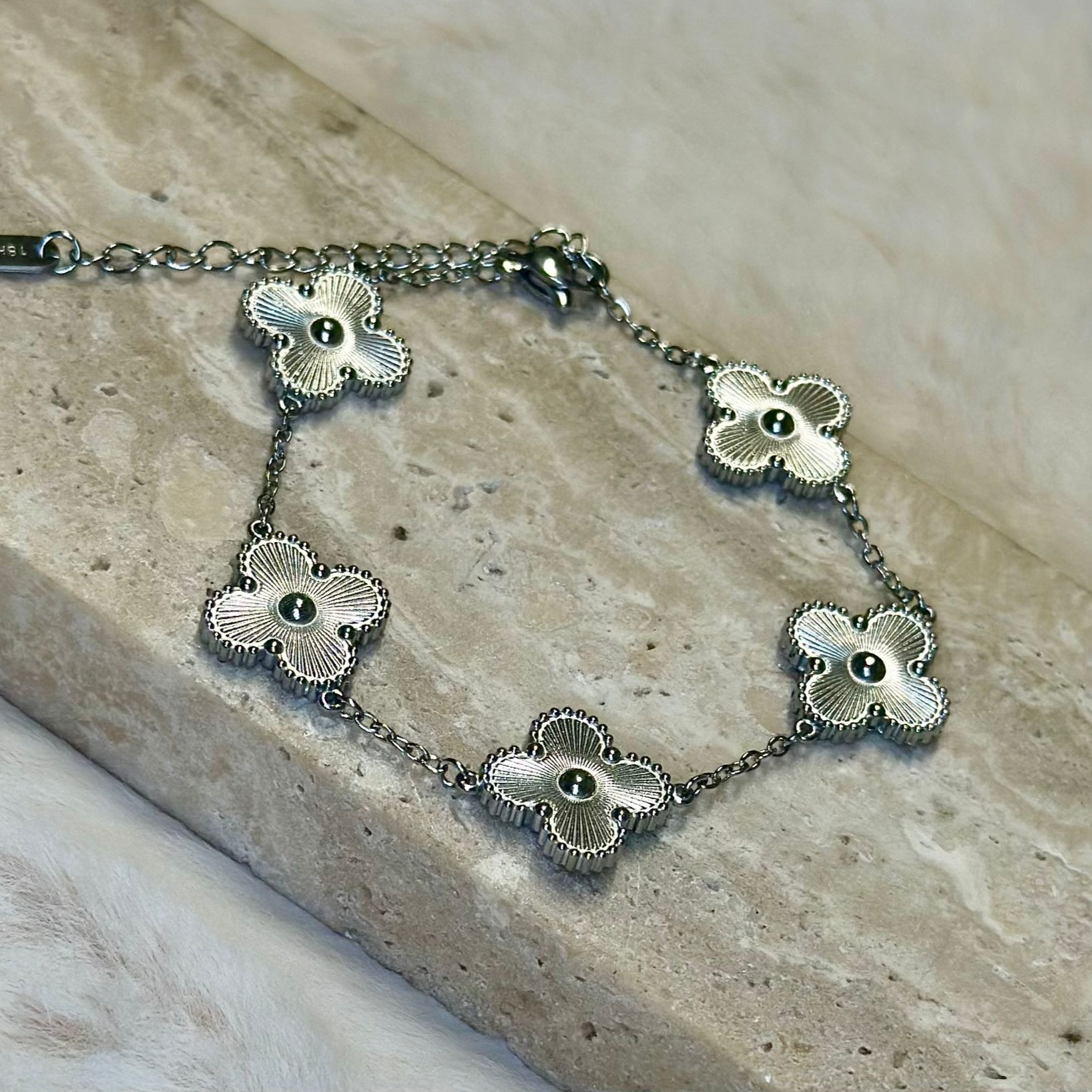 Armband-zilverenklavers-zilver-lacollections