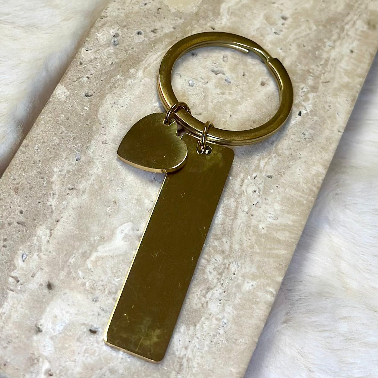 Gepersonaliseerde-sleutelhanger-goud-lacollections