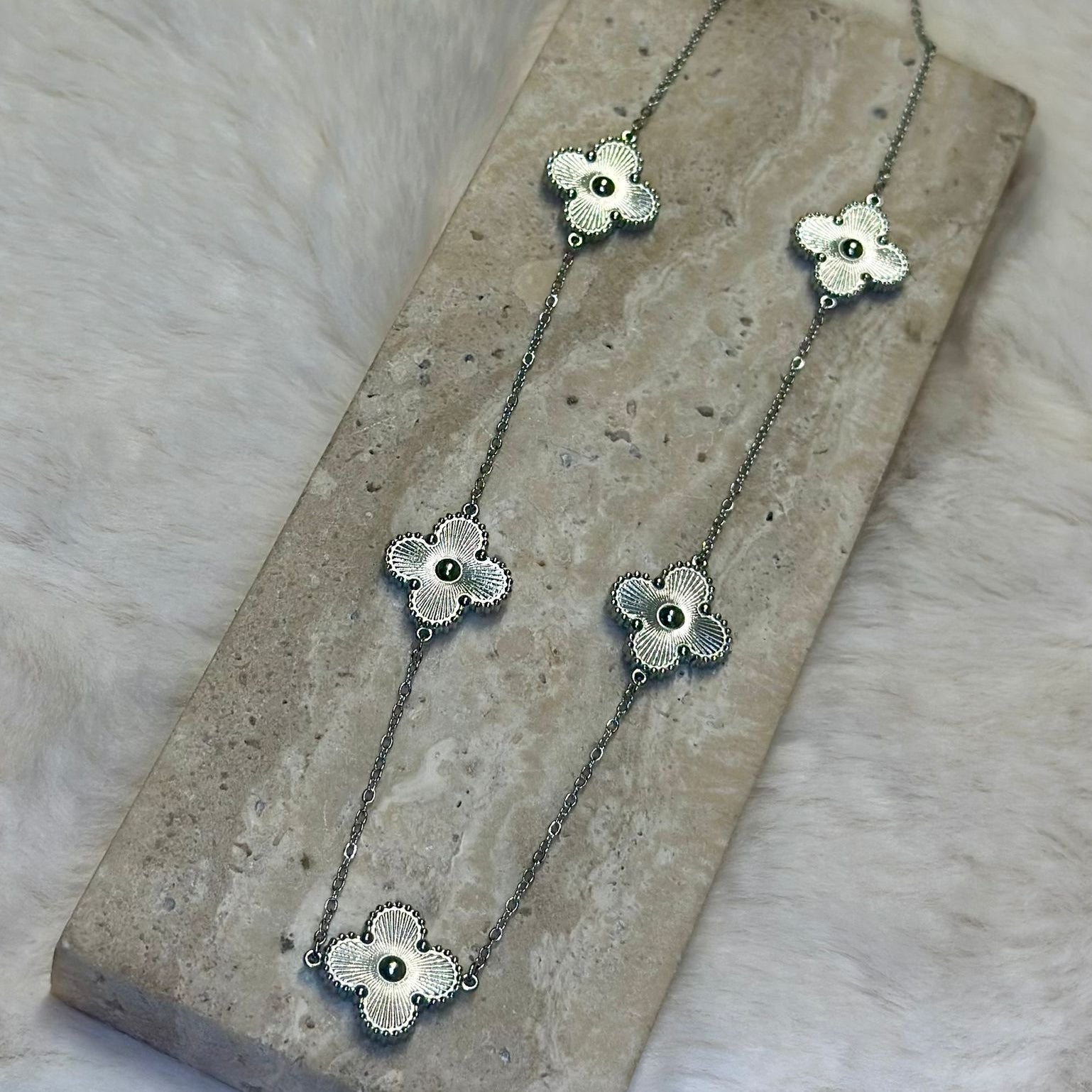 Ketting-zilveren-klavers-zilver-lacollections