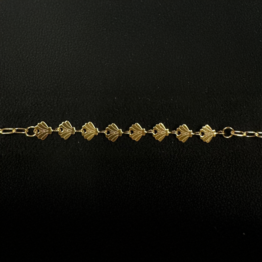 Subtiel armbandje platte schelp goud-LAcollections