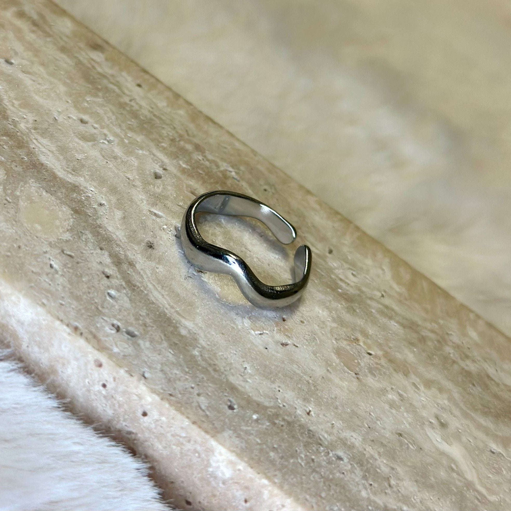 golvende-ring-zilver-lacollections