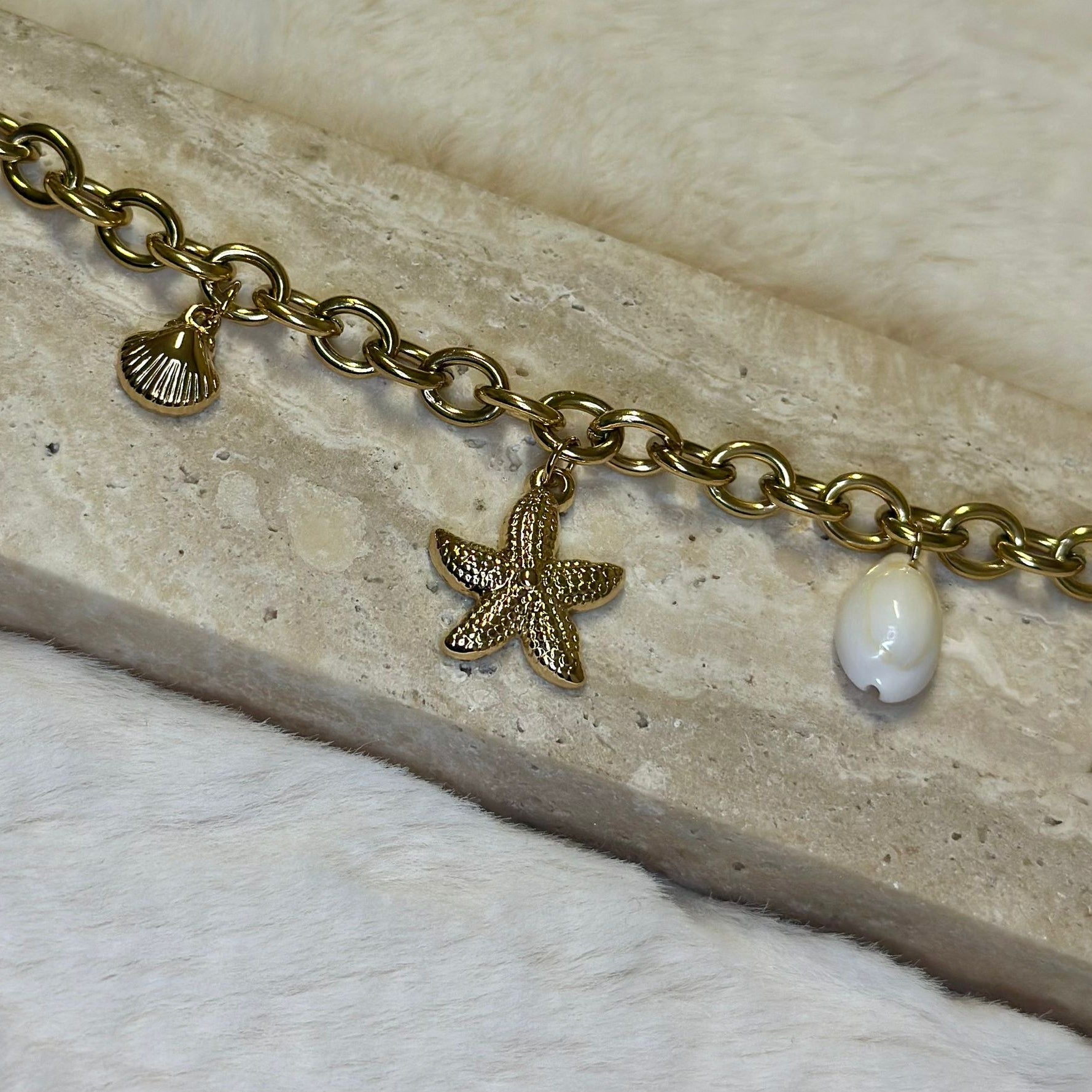 zee-ster-armbandje-goud-lacollections
